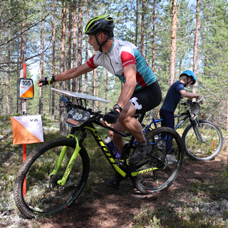 Kainuun-Rastiviikko-2025-suunnistusviikko-Kainuu-Orienteering-Week-Vuokatti-Sotkamo-Finland-Pyöräsuunnistusrastiviikko-Kainuu-MTBO-Week-600-px.png